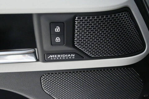 2023 Land Rover Defender 110 X-Dynamic SE