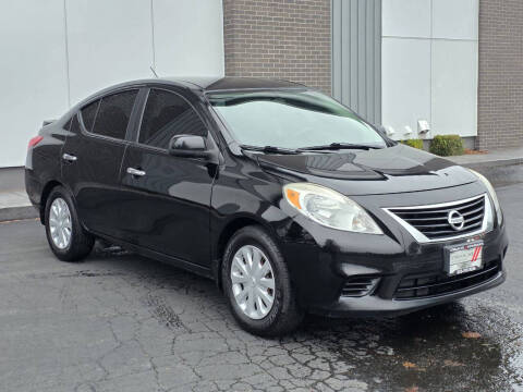 2013 Nissan Versa 1.6 SV