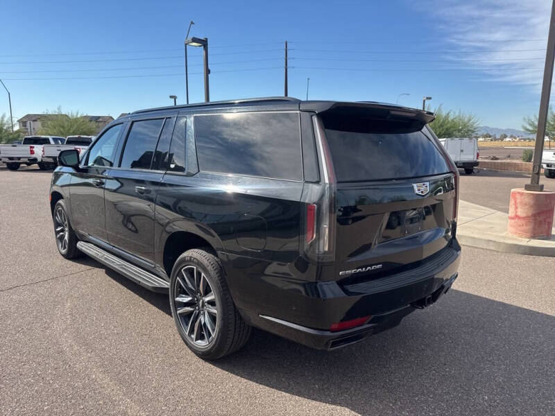 2023 Cadillac Escalade ESV Sport