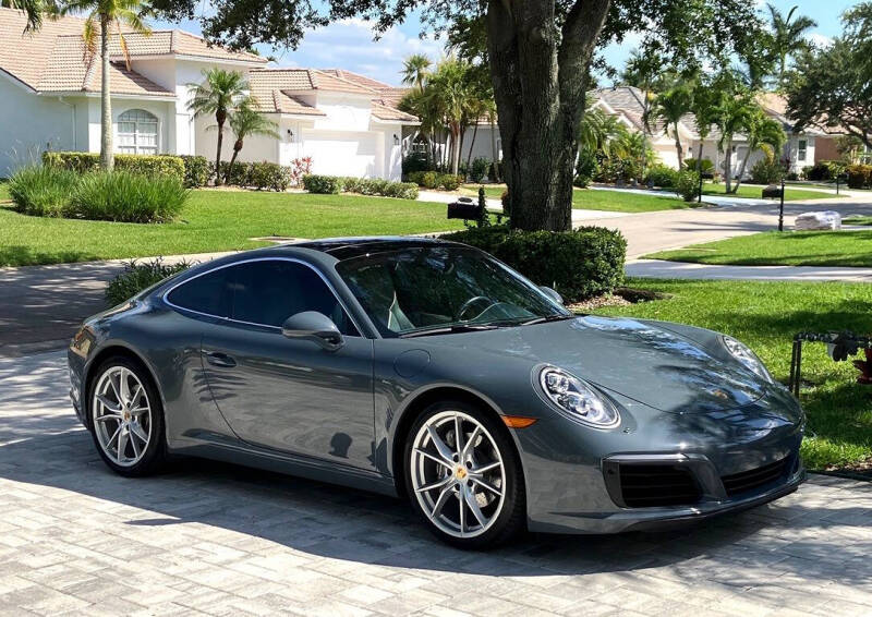 2017 Porsche 911 Carrera