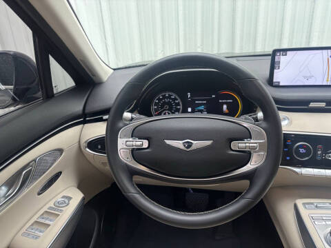 2023 Genesis GV70 2.5T Standard