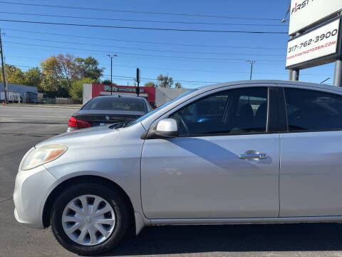2012 Nissan Versa 1.6 SV