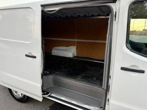 2018 Nissan NV 1500 SV