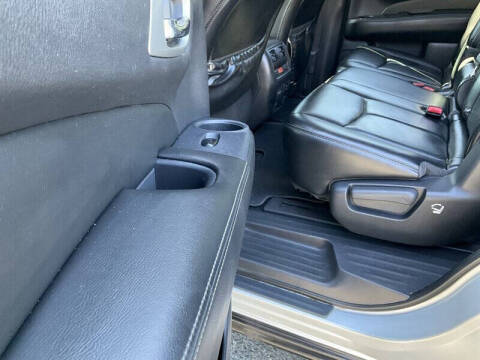 2017 Nissan Pathfinder SL