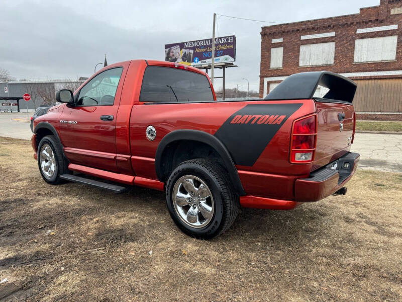 Image 4 of 2005 Dodge Ram 1500 SLT