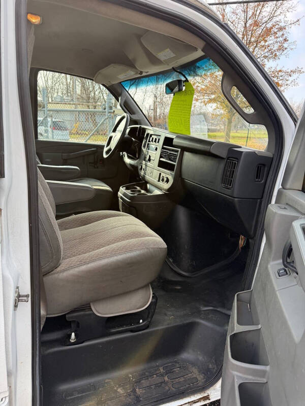 2018 Chevrolet Express 2500