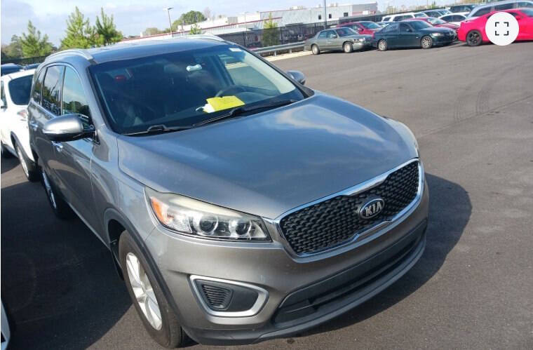 2018 Kia Sorento LX's photo