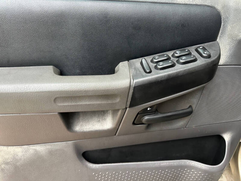 2002 Ford Explorer XLS