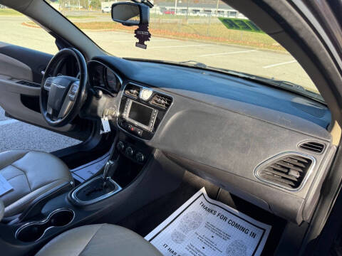 2012 Chrysler 200 Limited