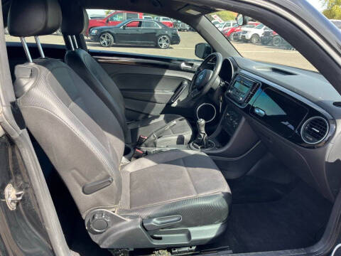 2013 Volkswagen Beetle