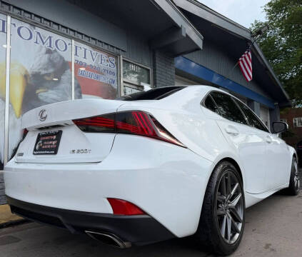 2017 Lexus IS 200t
