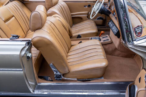 1970 Mercedes-Benz 280-Class