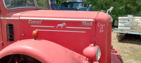 1954 Mack LJ