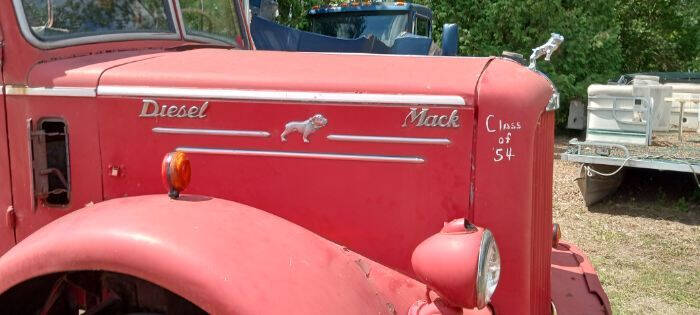 1954 Mack LJ