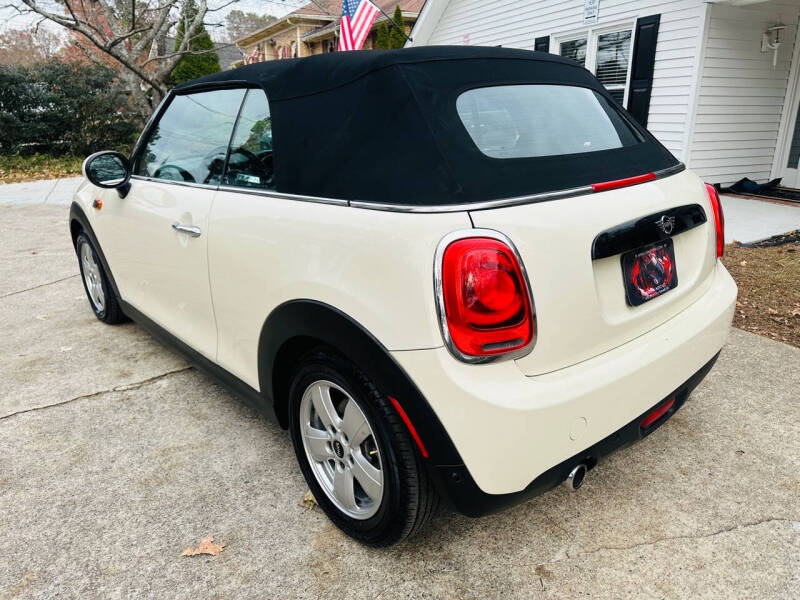 2019 MINI Convertible Base photo 7