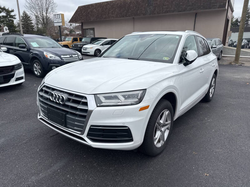 2018 Audi Q5 Premium Plus photo 2