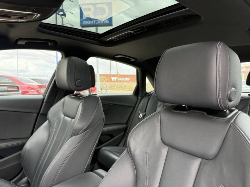 2023 Audi A4 quattro S line Prem Plus 45 TFSI