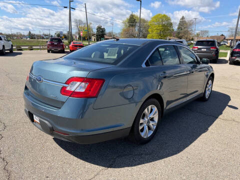 2010 Ford Taurus SEL
