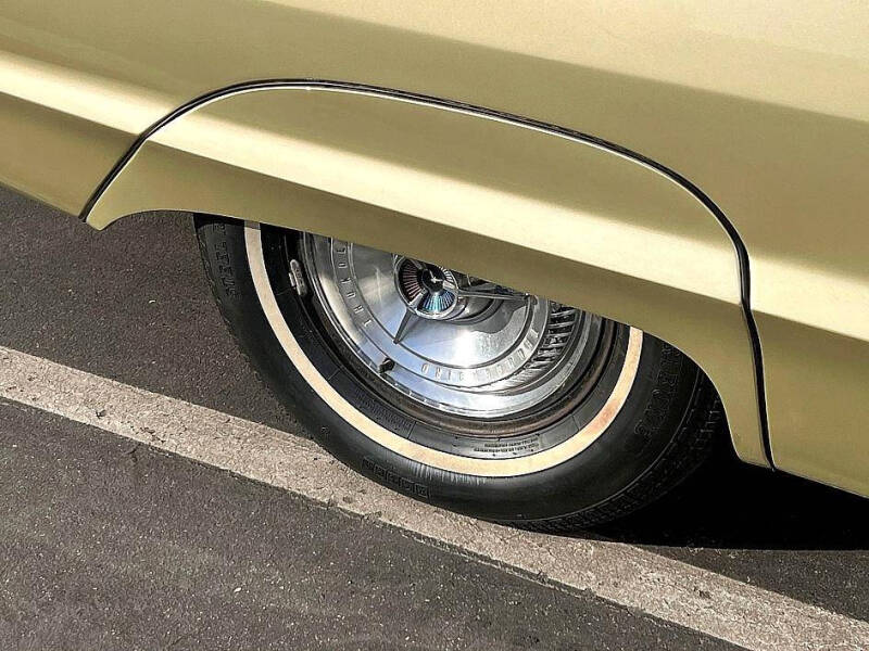 1965 Ford Thunderbird