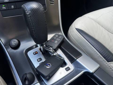 2011 Volvo XC60 3.2 R-Design