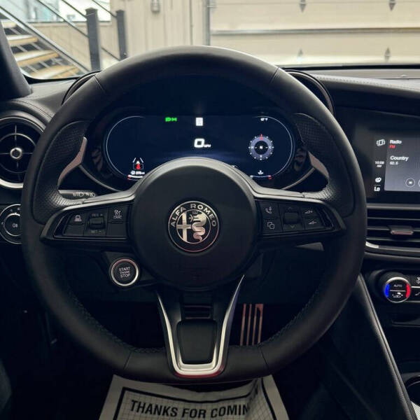2024 Alfa Romeo Giulia Ti