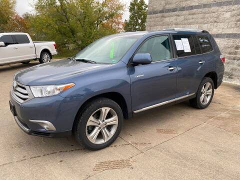 2013 Toyota Highlander for sale at Prenger's Classics in Macon MO