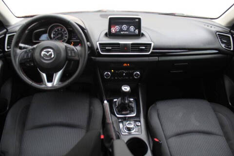 2016 Mazda MAZDA3 i Grand Touring