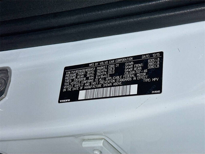 2016 Volvo XC90 T5 Momentum