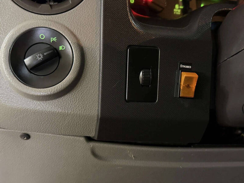 2010 Ford E-Series E-350 SD