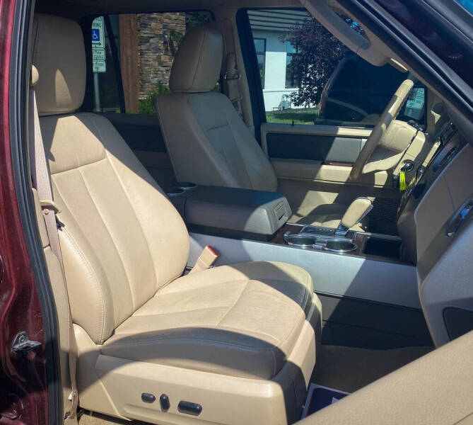 2012 Ford Expedition XLT