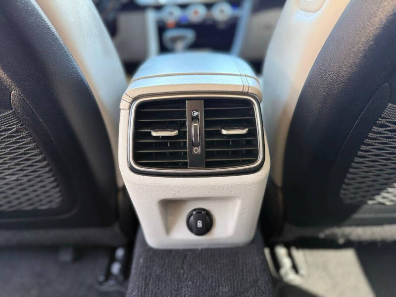 2019 Genesis G70
