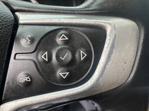 2017 GMC Acadia SLE-2