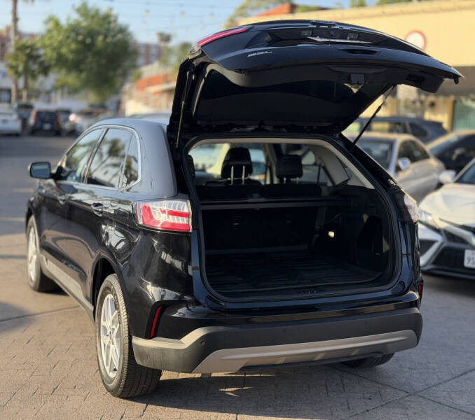 2021 Ford Edge