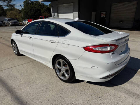 2013 Ford Fusion SE