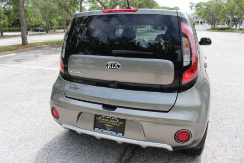 2017 Kia Soul +