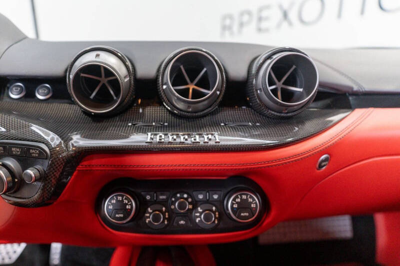 2015 Ferrari F12berlinetta