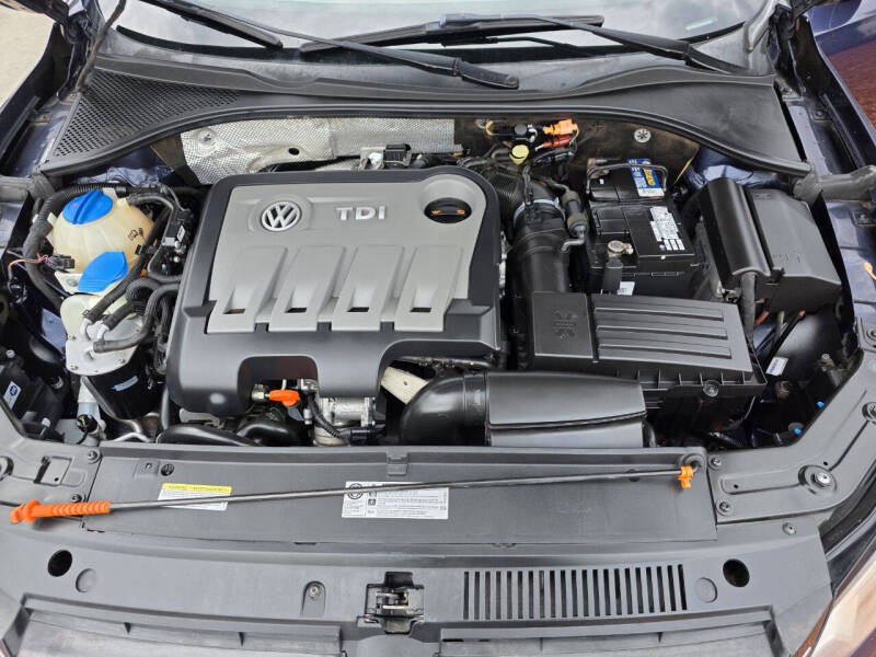 2012 Volkswagen Passat TDI SEL Premium