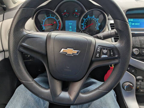 2011 Chevrolet Cruze LS