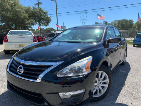 2015 Nissan Altima for sale at Das Autohaus Quality Used Cars in Clearwater FL