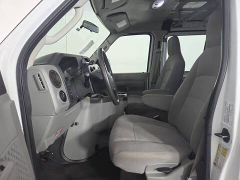 2013 Ford E-Series E-250