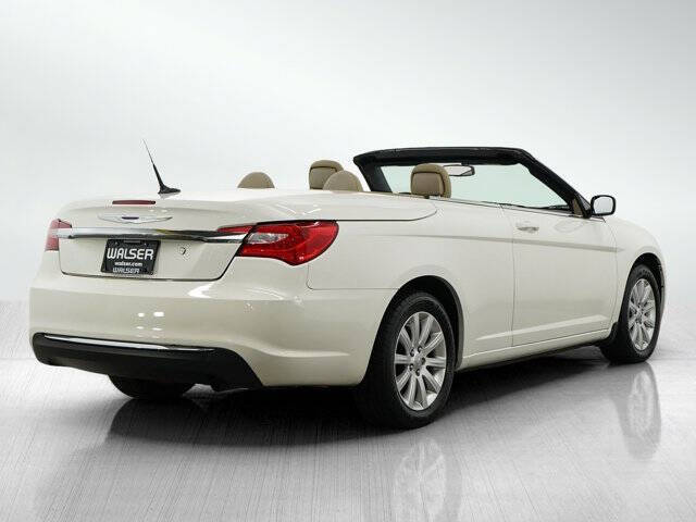 2011 Chrysler 200 Touring