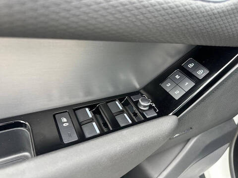 2023 Land Rover Range Rover Velar P250 R-Dynamic S