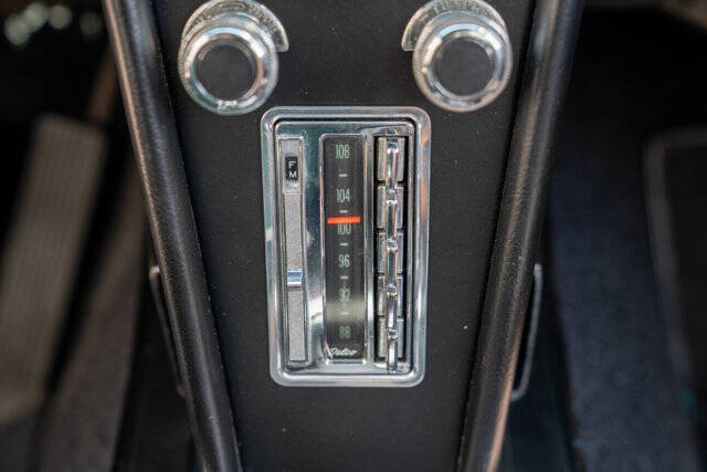 1967 Chevrolet Corvette 27