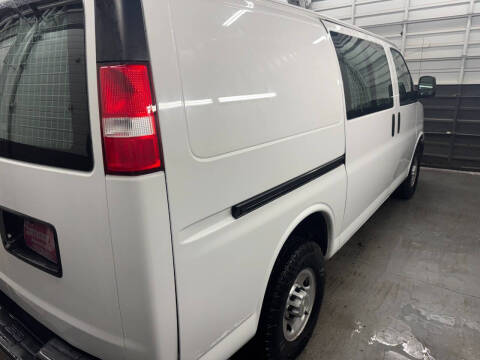 2020 Chevrolet Express 2500