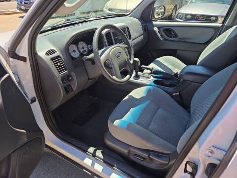 2005 Ford Escape XLT