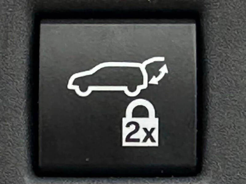 2023 Toyota Sienna XSE 7-Passenger