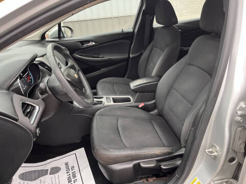 2017 Chevrolet Cruze LS Auto