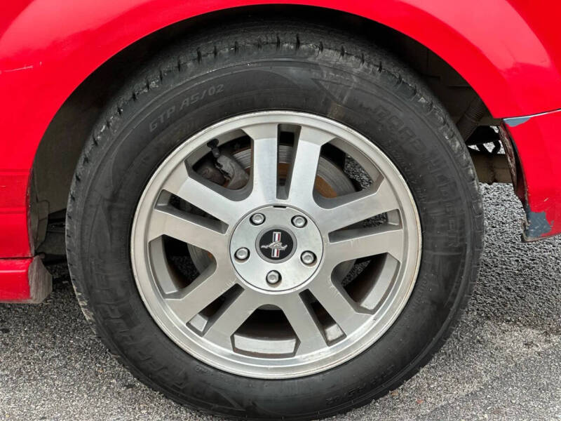 2006 Ford Mustang GT Deluxe