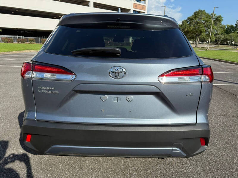 2024 Toyota Corolla Cross LE