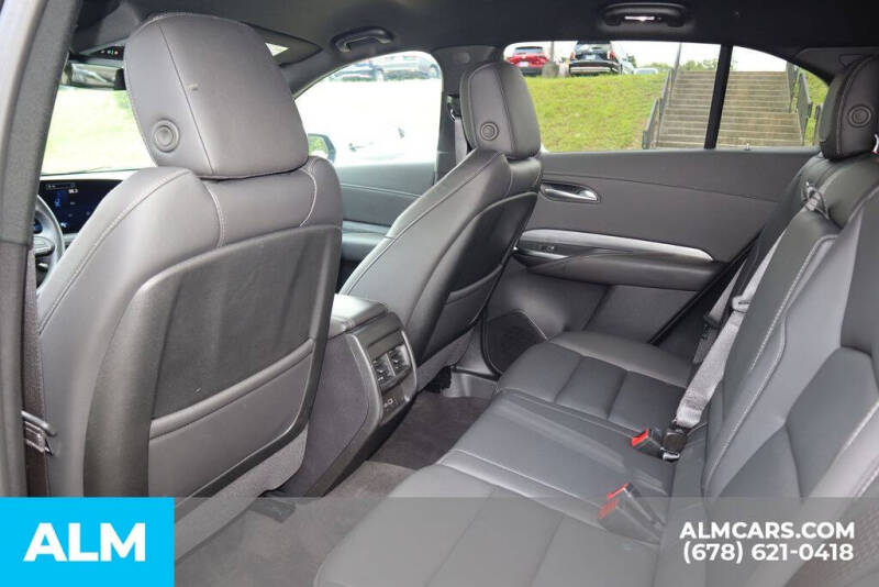 2025 Cadillac XT4 Premium Luxury